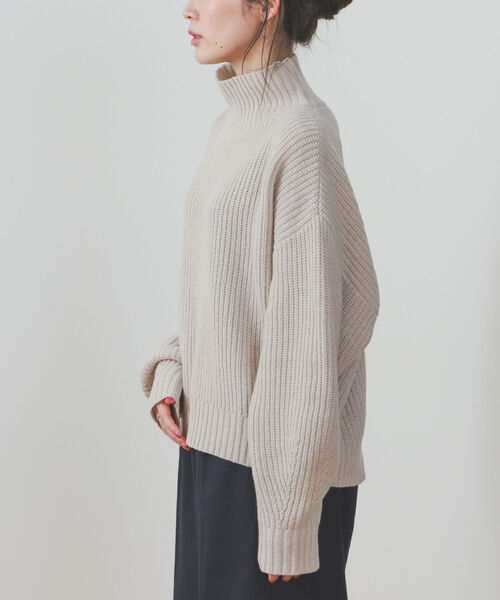極美品⭐︎column ボリュームスリーブ ベージュニットセーター BEAMS HEART（ビームスハート）の「BEAMS HEART / ボリュームスリーブ