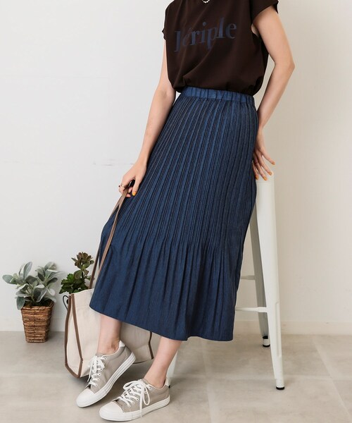 DRESKIP（ドレスキップ）の「◆ふんわり消しプリーツスカート（スカート・レディース・ネイビー/パープル系/ダークブラウン・03/02）」の3枚目の写真