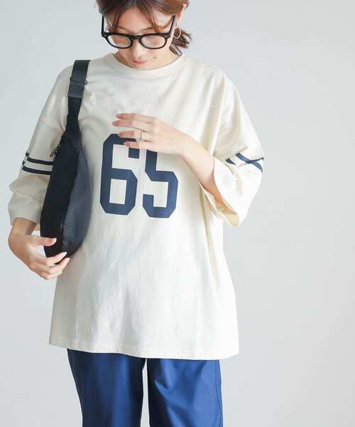 URBAN RESEARCH DOORS（アーバンリサーチドアーズ）の「コットンナンバリングTシャツ（Tシャツ/カットソー・レディース・チャコールグレー/ボルドー/オフホワイト・MEDIUM）」の20枚目の写真