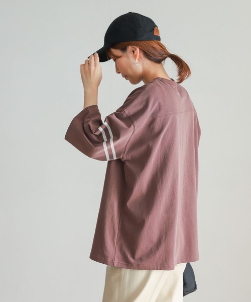 URBAN RESEARCH DOORS（アーバンリサーチドアーズ）の「コットンナンバリングTシャツ（Tシャツ/カットソー・レディース・チャコールグレー/ボルドー/オフホワイト・MEDIUM）」の8枚目の写真