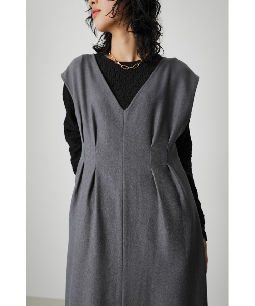 AZUL by moussy（アズールバイマウジー）の「WAIST TUCK ONEPIECE/ウエストタックワンピース（ワンピース・レディース・ブラック/カーキ/グレー・SMALL/MEDIUM）」の13枚目の写真
