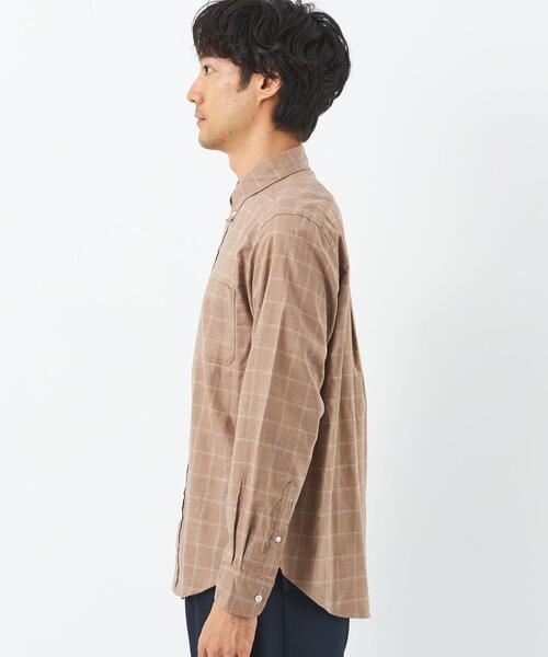 green label relaxing(グリーンレーベルリラクシング)の「ナチュラルフィット ビエラ ボタンダウン ウィンドウペーン シャツ OVLG(シャツ/ブラウス・メンズ・ホワイト/ベージュ/ネイビー/モカ・S/M/L/XL/XXL)」の7枚目の写真
