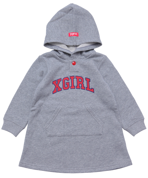 X-girl Stages（エックスガールステージス）の「SWEAT HOODIE DRESS COLLEGE LOGO(12M～3T)（ワンピース・キッズ・ブラック/アッシュ/ピンク/ブルー・12M/2T/3T）」の3枚目の写真