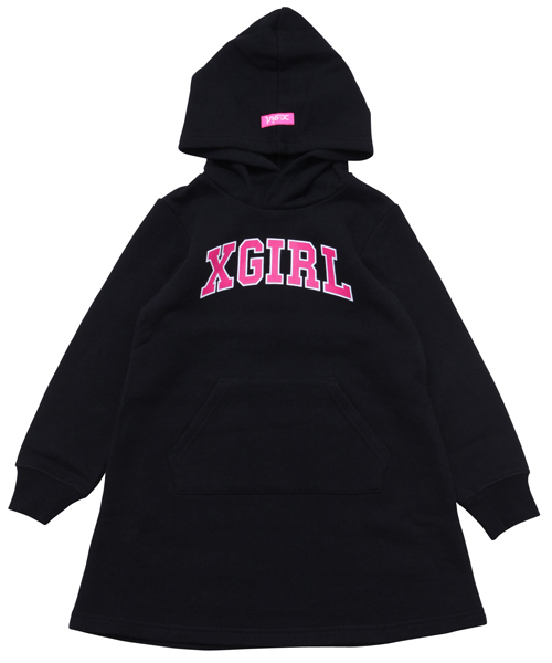 X-girl Stages（エックスガールステージス）の「SWEAT HOODIE DRESS COLLEGE LOGO(12M～3T)（ワンピース・キッズ・ブラック/アッシュ/ピンク/ブルー・12M/2T/3T）」の2枚目の写真