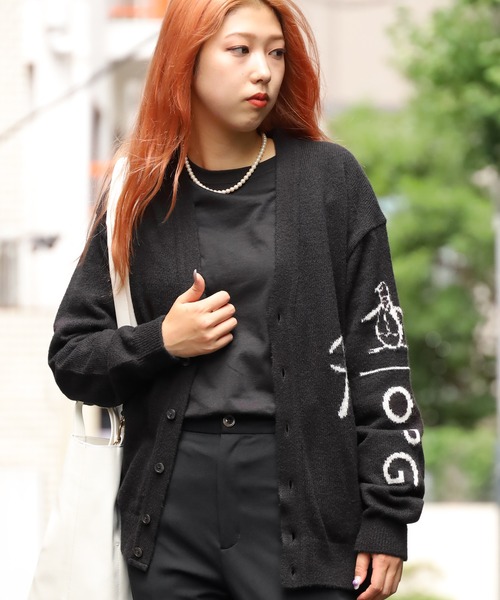 MUNSINGWEAR(マンシングウェア)の「Munsingwear/マンシングウェア BIGFITMessagecarddesign ニット Vネックカーディガン オーバーサイズ(カーディガン/ボレロ・メンズ・ブラック・XL/L/M)」の15枚目の写真
