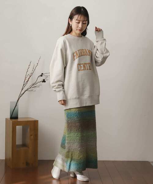SENSE OF PLACE by URBAN RESEARCH(センスオブプレイスバイアーバンリサーチ)の「ヘビーウェイトグラフィックスウェット(スウェット・レディース・ライトブルー/ネイビー/グレー/オートミール・ONE)」の5枚目の写真