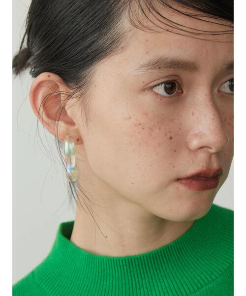 AMERICAN HOLIC（アメリカンホリック）の「【WEB限定】オーロラカラーアクリルピアス（ピアス（両耳用）・レディース・グリーン/オレンジ/ブルー/イエロー/クリア・FREE）」の11枚目の写真