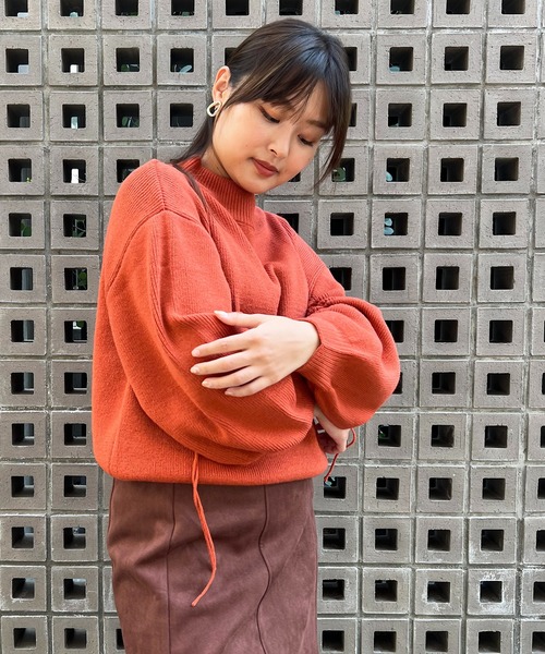 Brownie（ブラウニー）の「Brownie モックネックドロストスリーブプルオーバー（ニット/セーター・レディース・パープル/ブラウン/アイボリー/チャコール/オレンジ・FREE）」の21枚目の写真