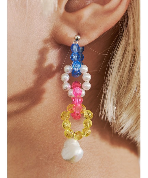 PAMEO POSE（パメオポーズ）の「Toy Beads Pierce（ピアス（両耳用）・レディース・マルチ/ホワイト・FREE）」の5枚目の写真