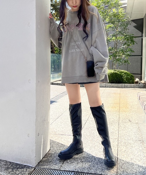 one way(ワンウェイ)の「DAYLIGHT刺繍ロゴオーバーサイズスウェットトレーナー(スウェット・レディース・ホワイト/パープル/ブルー/ブラック・FREE)」の21枚目の写真