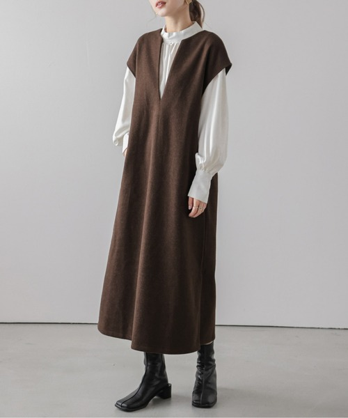 AMELY(エミリー)の「キーネック大人ワンピース(ワンピース・レディース・グリーン/ネイビー/ブラック/ベージュ系その他/ブラウン・フリー)」の3枚目の写真