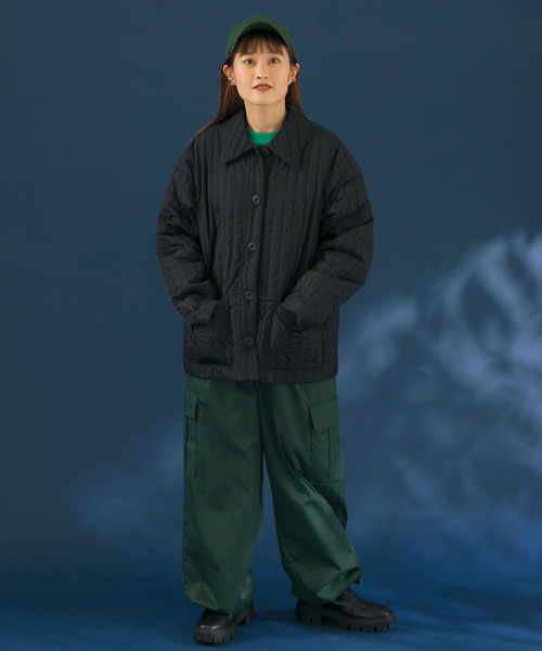 HEYUMM(ヘユム)の「キルティングショートジャケット(その他アウター・レディース・ブラック/アイボリー・ONE)」の7枚目の写真