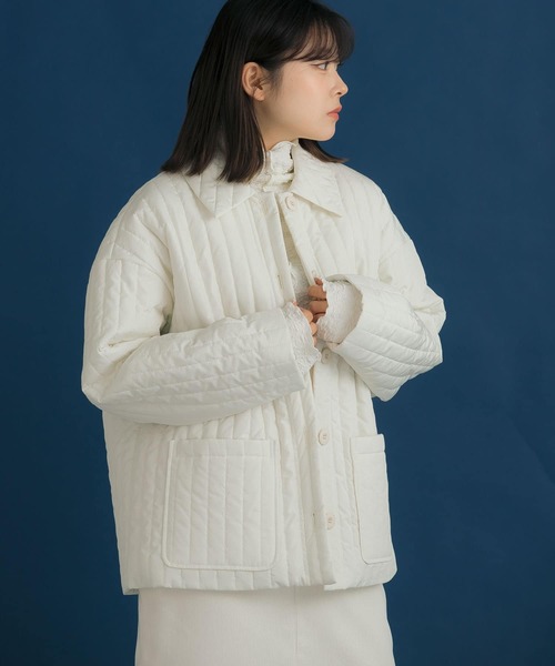 HEYUMM(ヘユム)の「キルティングショートジャケット(その他アウター・レディース・ブラック/アイボリー・ONE)」の15枚目の写真