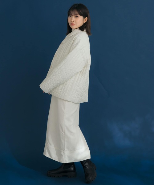 HEYUMM(ヘユム)の「キルティングショートジャケット(その他アウター・レディース・ブラック/アイボリー・ONE)」の18枚目の写真