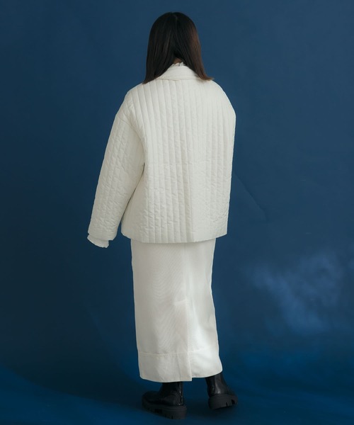 HEYUMM(ヘユム)の「キルティングショートジャケット(その他アウター・レディース・ブラック/アイボリー・ONE)」の19枚目の写真