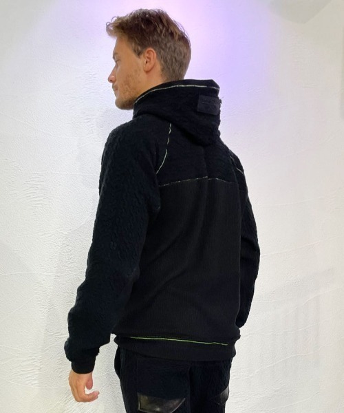 FranCisT_MOR.K.S.(フランシストモークス)の「FranCisT_MOR.K.S./フランシスト モークス/CABLE x BOUCLE RIB HOODIE(パーカー・メンズ・ホワイト/ブラック・2/4/3)」の7枚目の写真