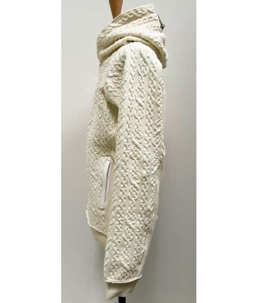 FranCisT_MOR.K.S.(フランシストモークス)の「FranCisT_MOR.K.S./フランシスト モークス/CABLE x BOUCLE RIB HOODIE(パーカー・メンズ・ホワイト/ブラック・2/4/3)」の4枚目の写真