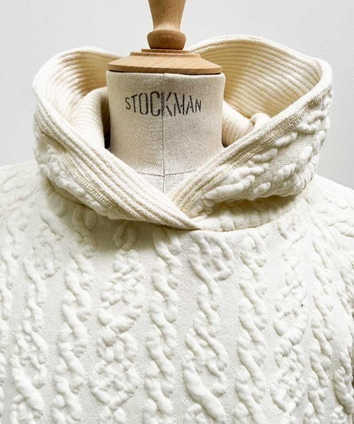 FranCisT_MOR.K.S.(フランシストモークス)の「FranCisT_MOR.K.S./フランシスト モークス/CABLE x BOUCLE RIB HOODIE(パーカー・メンズ・ホワイト/ブラック・2/4/3)」の11枚目の写真