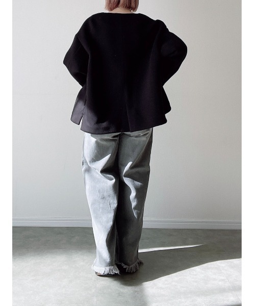 Yucca(ユッカ)の「裾フリンジデニムワイドパンツ(MEKKE 低身長向け)(デニムパンツ・レディース・ブラック/ブルー・X-SMALL/SMALL/MEDIUM)」の10枚目の写真