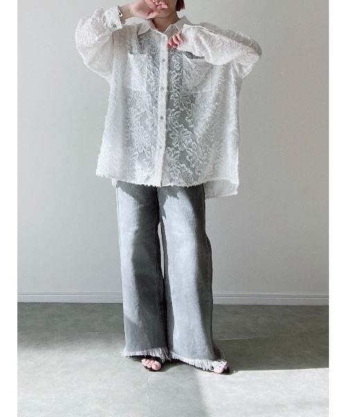 Yucca(ユッカ)の「裾フリンジデニムワイドパンツ(MEKKE 低身長向け)(デニムパンツ・レディース・ブラック/ブルー・X-SMALL/SMALL/MEDIUM)」の14枚目の写真