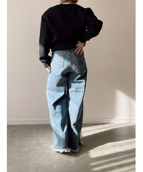 Yucca(ユッカ)の「裾フリンジデニムワイドパンツ(MEKKE 低身長向け)(デニムパンツ・レディース・ブラック/ブルー・X-SMALL/SMALL/MEDIUM)」の21枚目の写真
