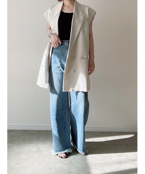 Yucca(ユッカ)の「裾フリンジデニムワイドパンツ(MEKKE 低身長向け)(デニムパンツ・レディース・ブラック/ブルー・X-SMALL/SMALL/MEDIUM)」の22枚目の写真