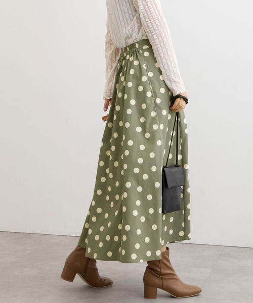 POU DOU DOU（プードゥドゥ）の「ランダムドットプリントフレアスカート（スカート・レディース・ダークグレー/ミント/キナリ・3）」の5枚目の写真
