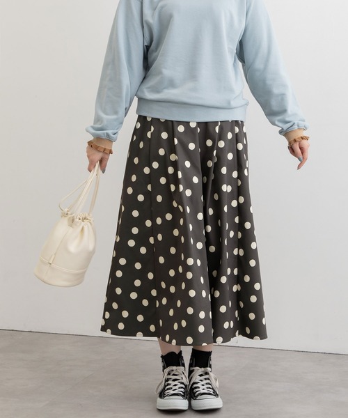 POU DOU DOU（プードゥドゥ）の「ランダムドットプリントフレアスカート（スカート・レディース・ダークグレー/ミント/キナリ・3）」の18枚目の写真