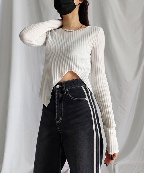 me+em select(ミームセレクト)の「※※カットアウトショートメローリブトップス【 韓国製 】(Tシャツ/カットソー・レディース・カーキ/ブラック/アイボリー/ベージュ・FREE)」の8枚目の写真