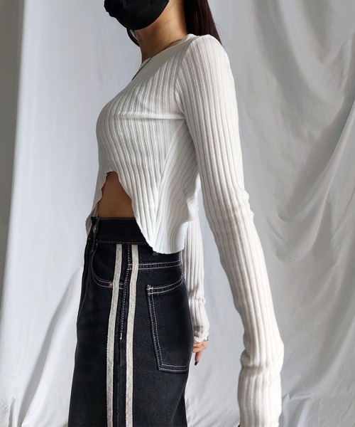 me+em select(ミームセレクト)の「※※カットアウトショートメローリブトップス【 韓国製 】(Tシャツ/カットソー・レディース・カーキ/ブラック/アイボリー/ベージュ・FREE)」の9枚目の写真