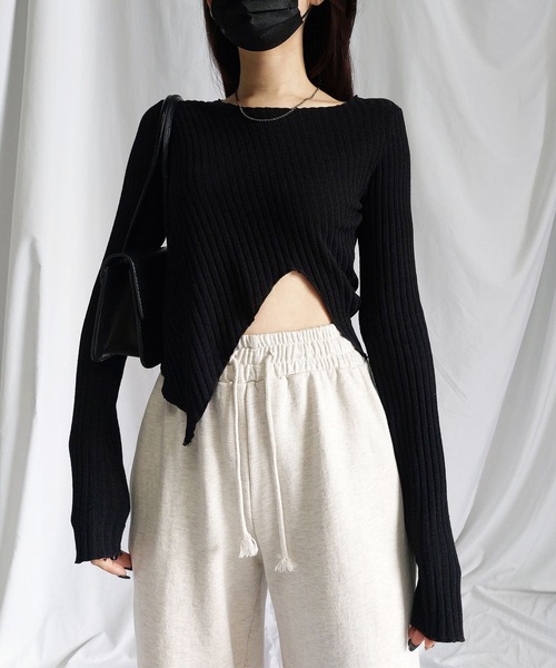 me+em select(ミームセレクト)の「※※カットアウトショートメローリブトップス【 韓国製 】(Tシャツ/カットソー・レディース・カーキ/ブラック/アイボリー/ベージュ・FREE)」の11枚目の写真