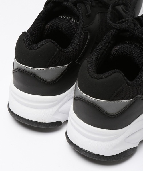 repipi armario（レピピ アルマリオ）の「アーバンライトスニーカー（スニーカー・キッズ・ホワイト×グレー/マルチ/ブラック/ホワイト/ホワイト系2/その他7/ライトグレー・SMALL/MEDIUM/LARGE）」の20枚目の写真