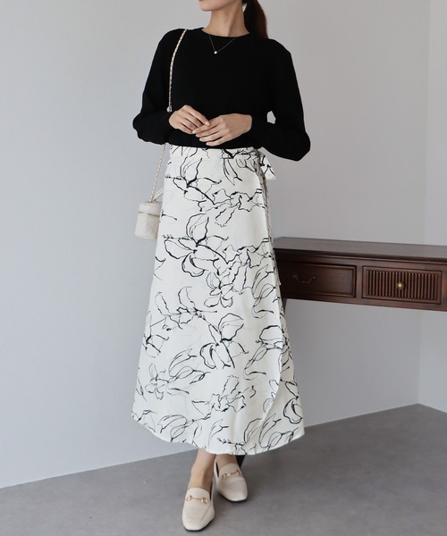 BLUEEAST(ブルーイースト)の「アソート花柄スカート(スカート・レディース・ピンク/ブラック/ホワイト/ブラック系・MEDIUM)」の9枚目の写真