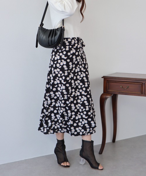 BLUEEAST(ブルーイースト)の「アソート花柄スカート(スカート・レディース・ピンク/ブラック/ホワイト/ブラック系・MEDIUM)」の20枚目の写真