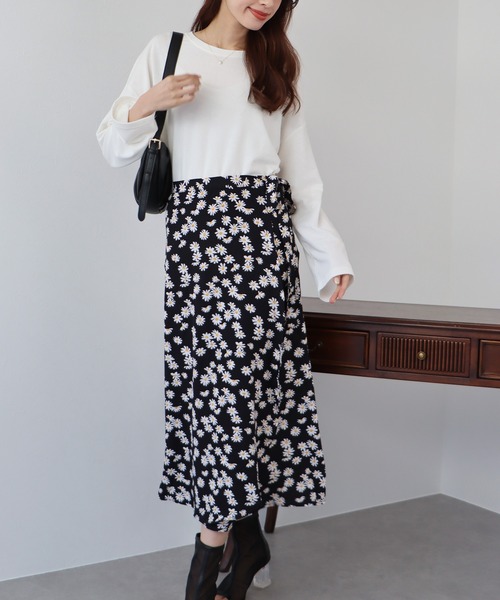 BLUEEAST(ブルーイースト)の「アソート花柄スカート(スカート・レディース・ピンク/ブラック/ホワイト/ブラック系・MEDIUM)」の22枚目の写真