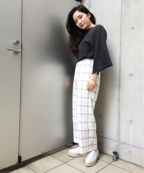 Kastane（カスタネ）の「【Kastane】イージーストレートパンツ（その他パンツ・レディース・ホワイト系その他/オフホワイト/ネイビー・FREE）」の15枚目の写真