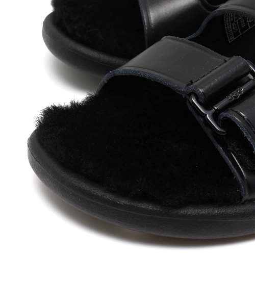 UGG(アグ)の「UGGサンダル McCarty/205-UGG-1006874(サンダル・レディース・ホワイト/ブラック・6/5/7)」の6枚目の写真