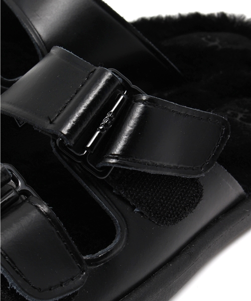 UGG(アグ)の「UGGサンダル McCarty/205-UGG-1006874(サンダル・レディース・ホワイト/ブラック・6/5/7)」の7枚目の写真