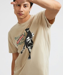 Guess | GUESS X BRANDALISED(R) WITH GRAFFITI BY BANKSY Cancelled Dreams Tee(Tシャツ/カットソー)