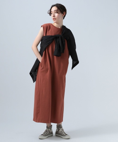 BAYFLOW(ベイフロー)の「カットノースリワンピース(ワンピース・レディース・ブラック/オフホワイト/テラコッタ/モスグリーン・FREE)」の8枚目の写真