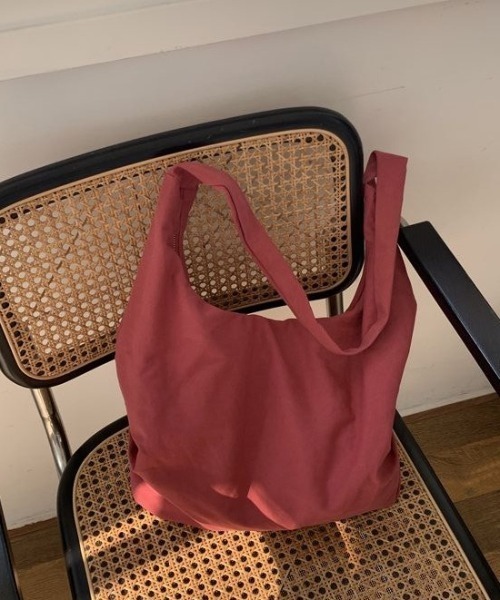 SETUP7(セットアップセブン)の「【SETUP7】ファスナー付きシングルストラップショルダーバッグ KNF(ショルダーバッグ・レディース・ホワイト/ブルー/ブラック/イエロー/レッド・FREE)」の5枚目の写真