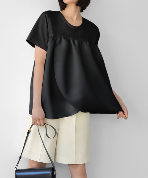 ELFRANK（エルフランク）の「【2WAY 着回しを楽しめる】サテンドッキングカットソー【洗える】（Tシャツ/カットソー・レディース・オフホワイト/ブラック・FREE）」の9枚目の写真