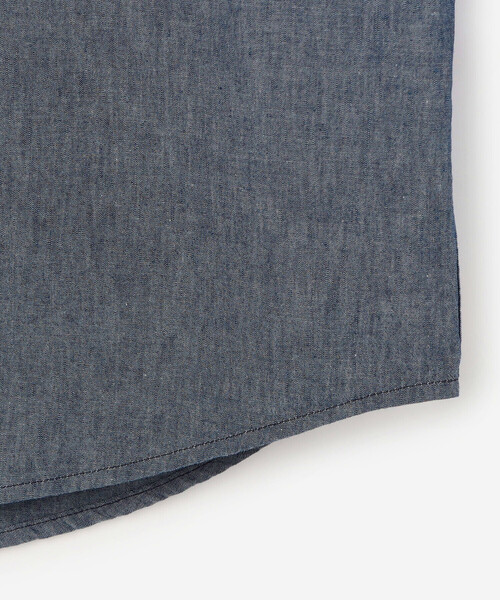 ORCIVAL（オーシバル）の「ORCIVAL | コットンシャンブレー ロングスリーブシャツ MEN（シャツ/ブラウス・メンズ・サックスブルー/ブルー・4/5）」の7枚目の写真