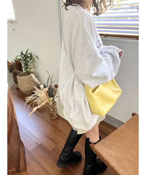 jumelle（ジュメロ）の「【ユニセックス】ユニセックスロゴスウェット（スウェット・レディース・グレー・MEDIUM/LARGE）」の2枚目の写真