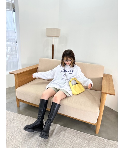 jumelle（ジュメロ）の「【ユニセックス】ユニセックスロゴスウェット（スウェット・レディース・グレー・MEDIUM/LARGE）」の6枚目の写真