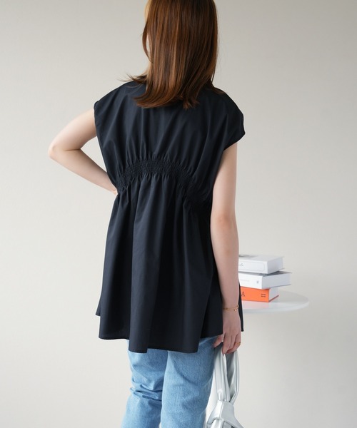 IAMUSE(アイアミューズ)の「シャーリングチュニックシャツ S0972【IAMUSE】(シャツ/ブラウス・レディース・オフホワイト/ブラック・FREE)」の13枚目の写真
