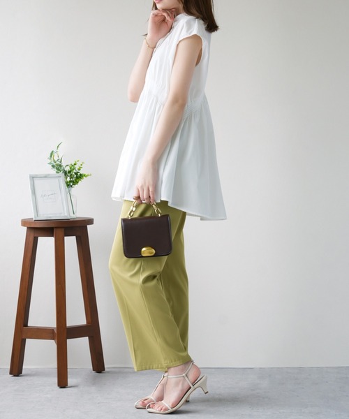 IAMUSE(アイアミューズ)の「シャーリングチュニックシャツ S0972【IAMUSE】(シャツ/ブラウス・レディース・オフホワイト/ブラック・FREE)」の8枚目の写真