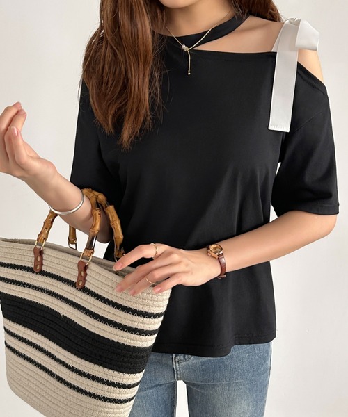 ECLIN(エクラン)の「ワンショルダーリボンカットTシャツ(Tシャツ/カットソー・レディース・グレー/ブルー/ブラック・M/L)」の8枚目の写真
