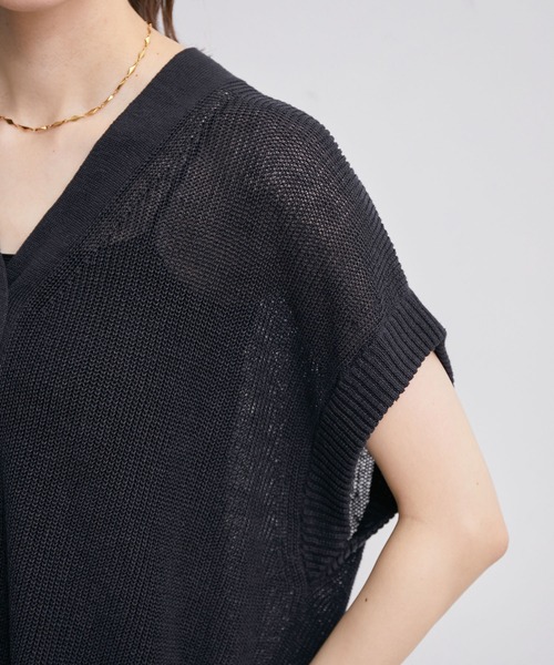 ROPE'（ロペ）の「リネン畦ニットベスト（ベスト・レディース・ベージュ/ネイビー・38）」の16枚目の写真