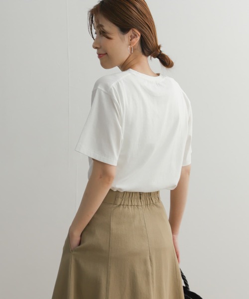 URBAN RESEARCH DOORS（アーバンリサーチドアーズ）の「ロゴプリントハーフスリーブTシャツ（Tシャツ/カットソー・レディース・ベージュ/ホワイト系その他/オフホワイト・MEDIUM）」の7枚目の写真